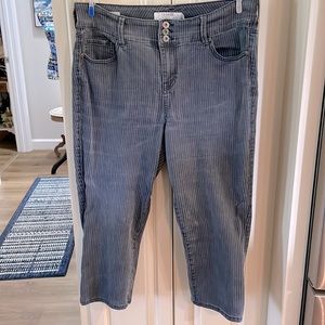 Torrid Jegging crop, Sz 18